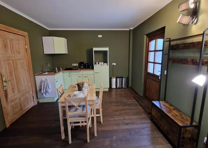 Liebevoll Sanierte Altbauwohnung