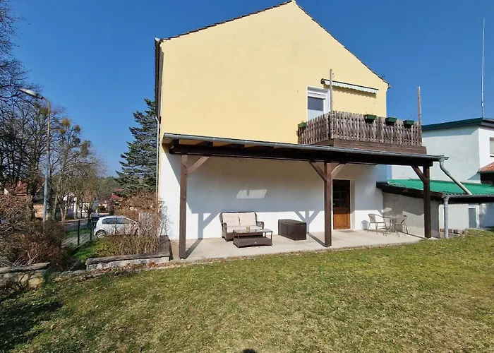 Liebevoll Sanierte Altbauwohnung